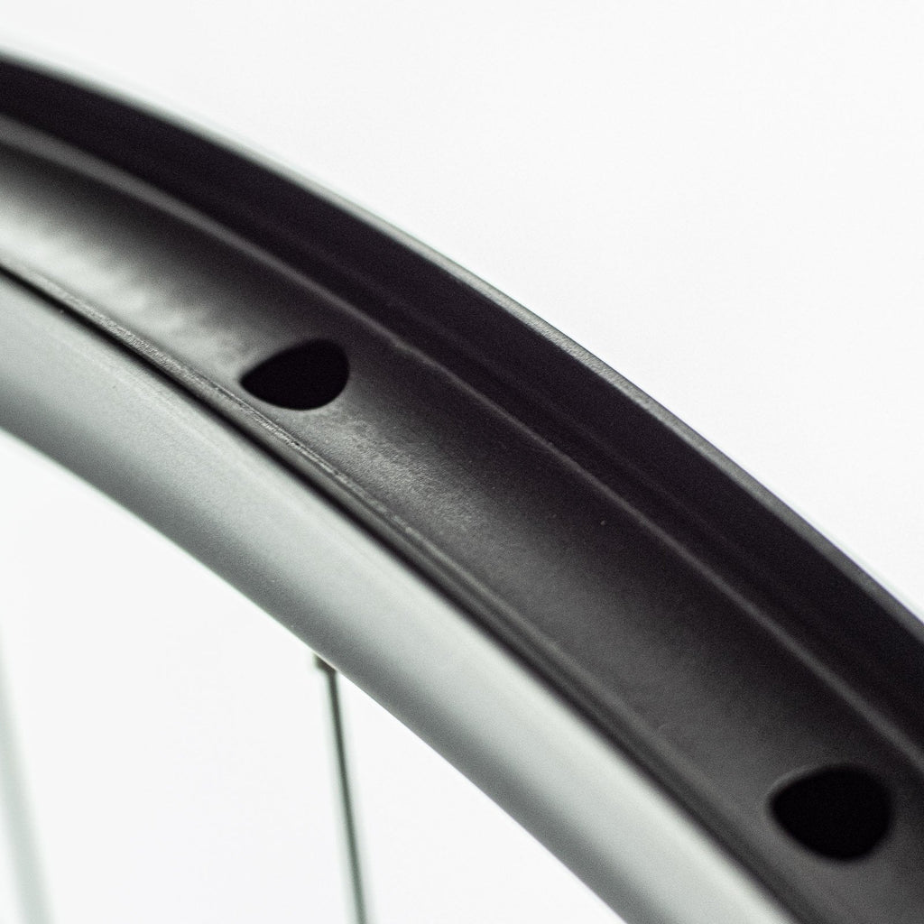 Pacenti FORZA-C Wide 30 Carbon Disc Wheelset 650b