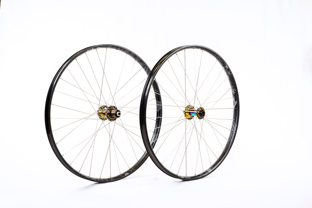 Pacenti PI30-END Wheelset 27.5" Boost - Oil Slick
