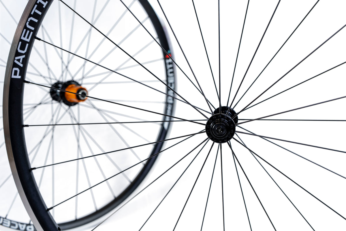 Forza Rim Brake Wheelset 700c 28/32 Hole Old Decal