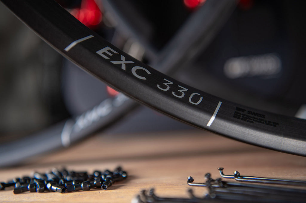 DT Swiss EXC 330 Carbon Disc 32h Presta Black Rim