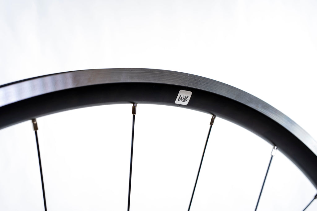 WB Alloy Rim Brake Wheelset 700c - Black/Red